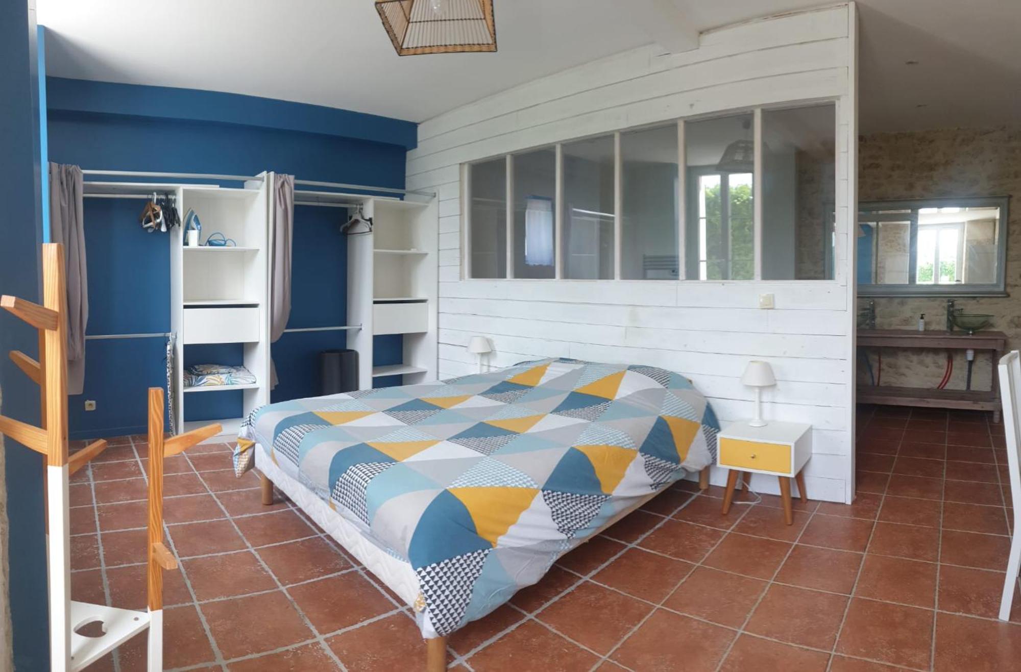 Maison De Charme Avec Suite Parentale Et Grande Piscine Exterieure Anglade Екстериор снимка